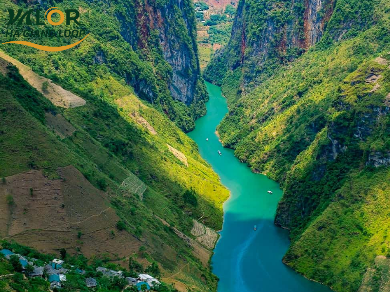 Nho Que River in Ha Giang Loop: Complete Travel Guide